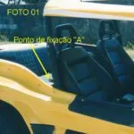 Detalhe da capota que amplia o espaço do banco traseiro