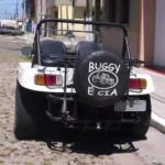 Buggy BRM do Eraldo, com estepe na traseira e lanterna de Kombi