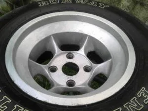 Roda sem tinta, ainda sem polimento