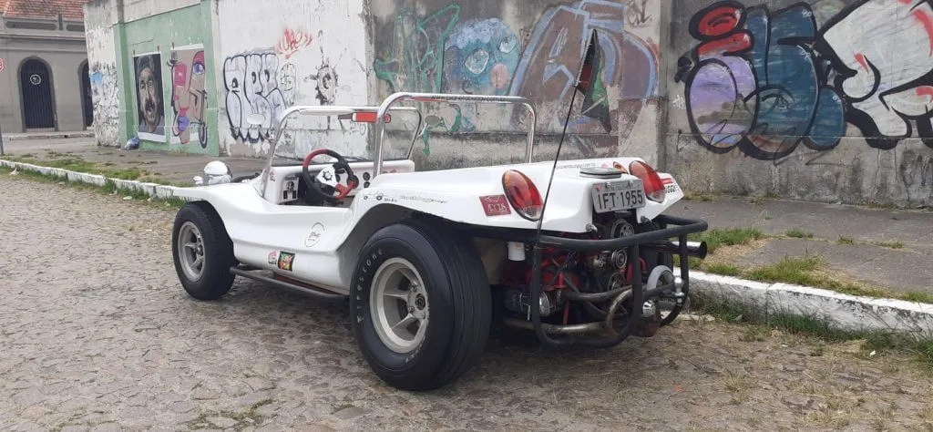 Velho'73 - Um buggy no Porto de Pelotas