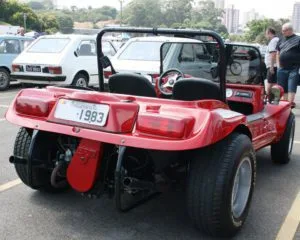 Análise do BRM M3 - capô do motor